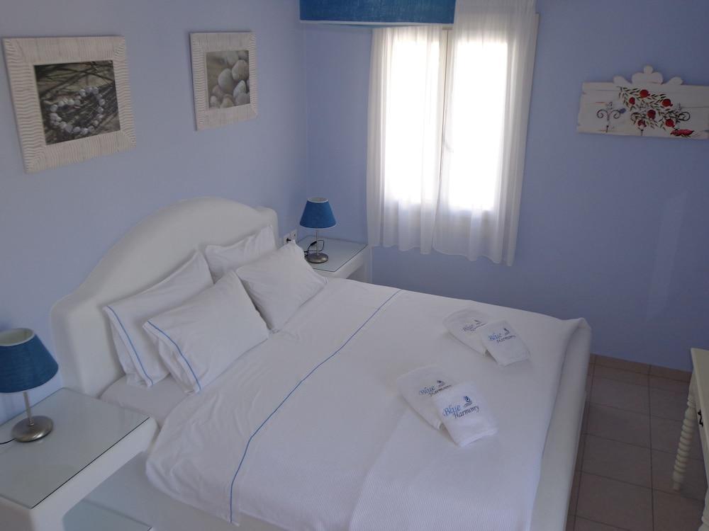 Blue Harmony Plaka (Naxos)