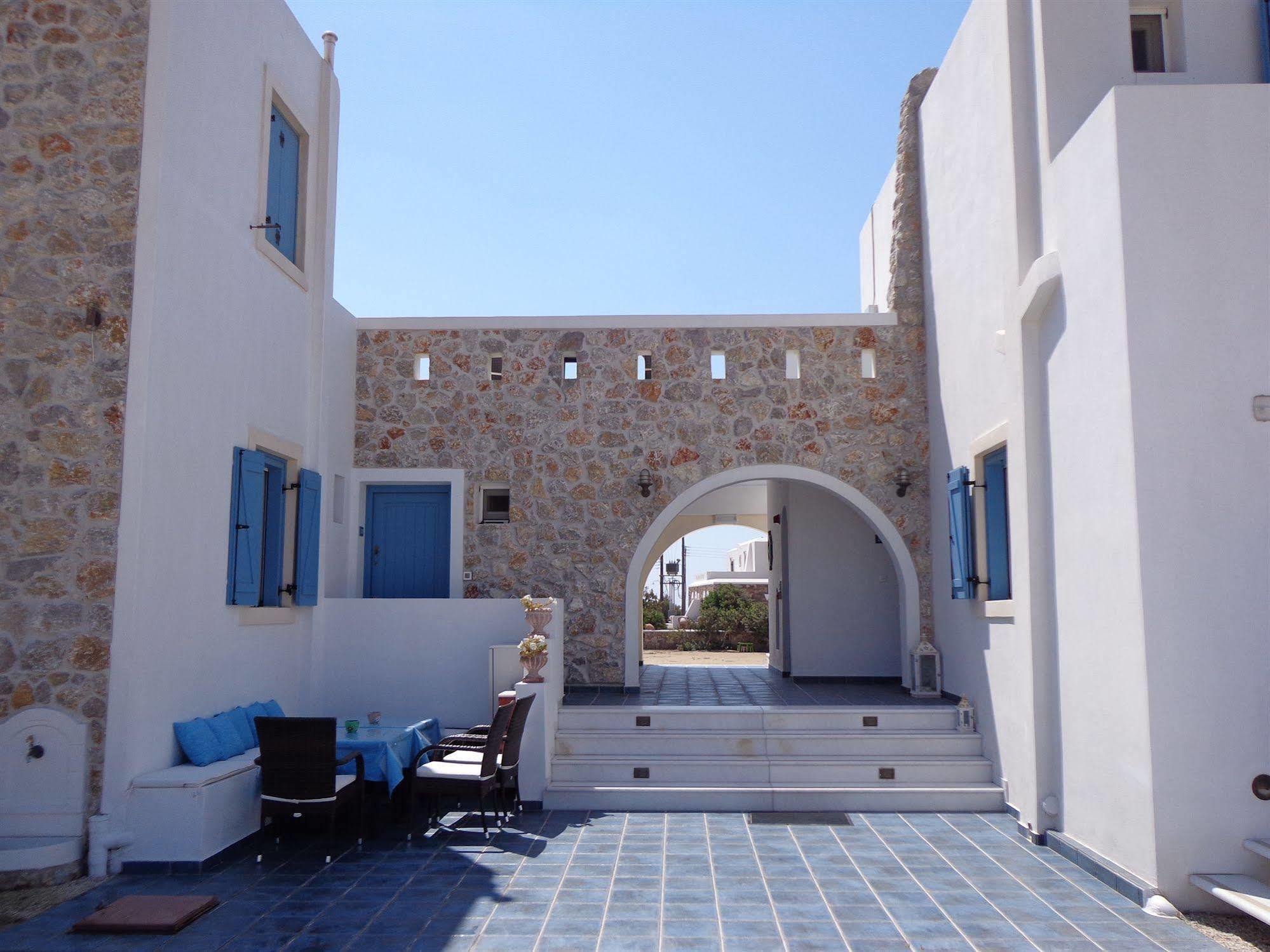 Blue Harmony * Plaka (Naxos)